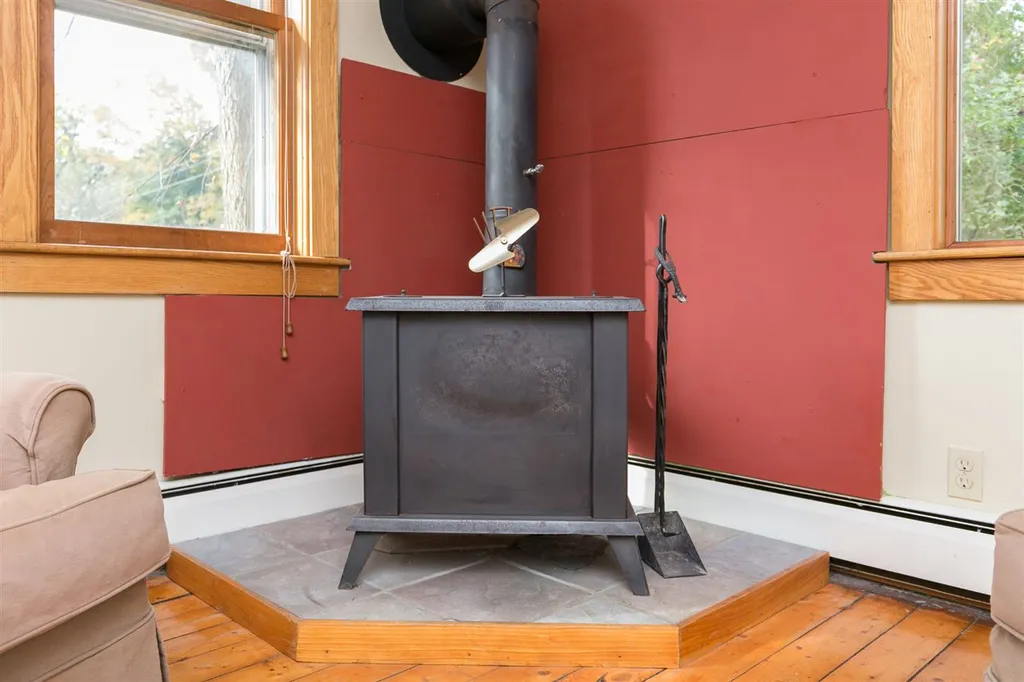 115 Stowe Street Waterbury VT 05676