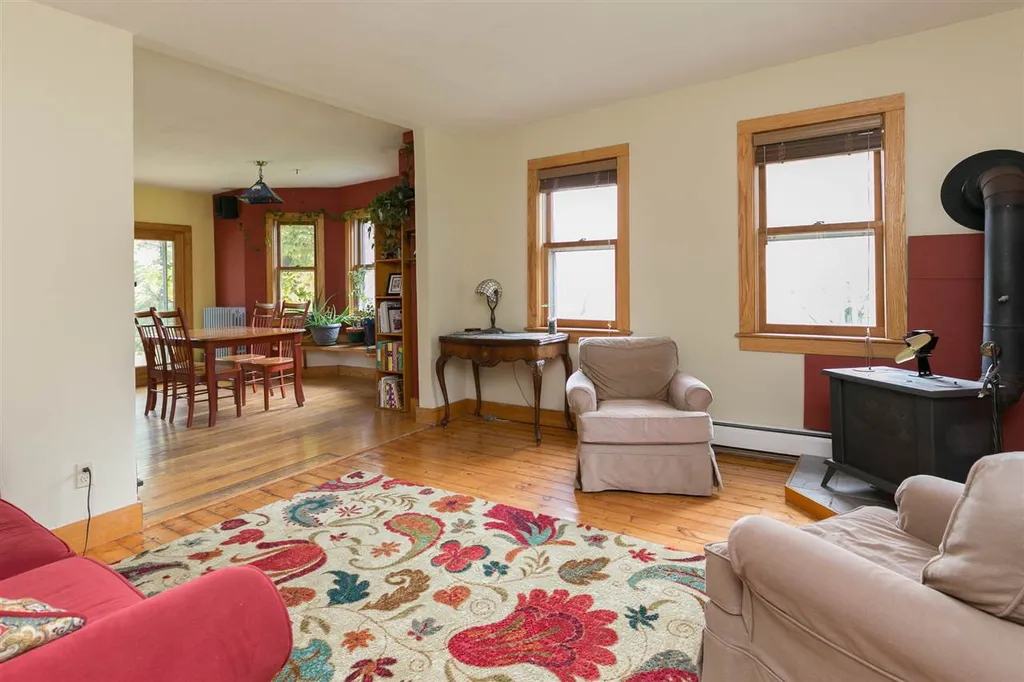 115 Stowe Street Waterbury VT 05676