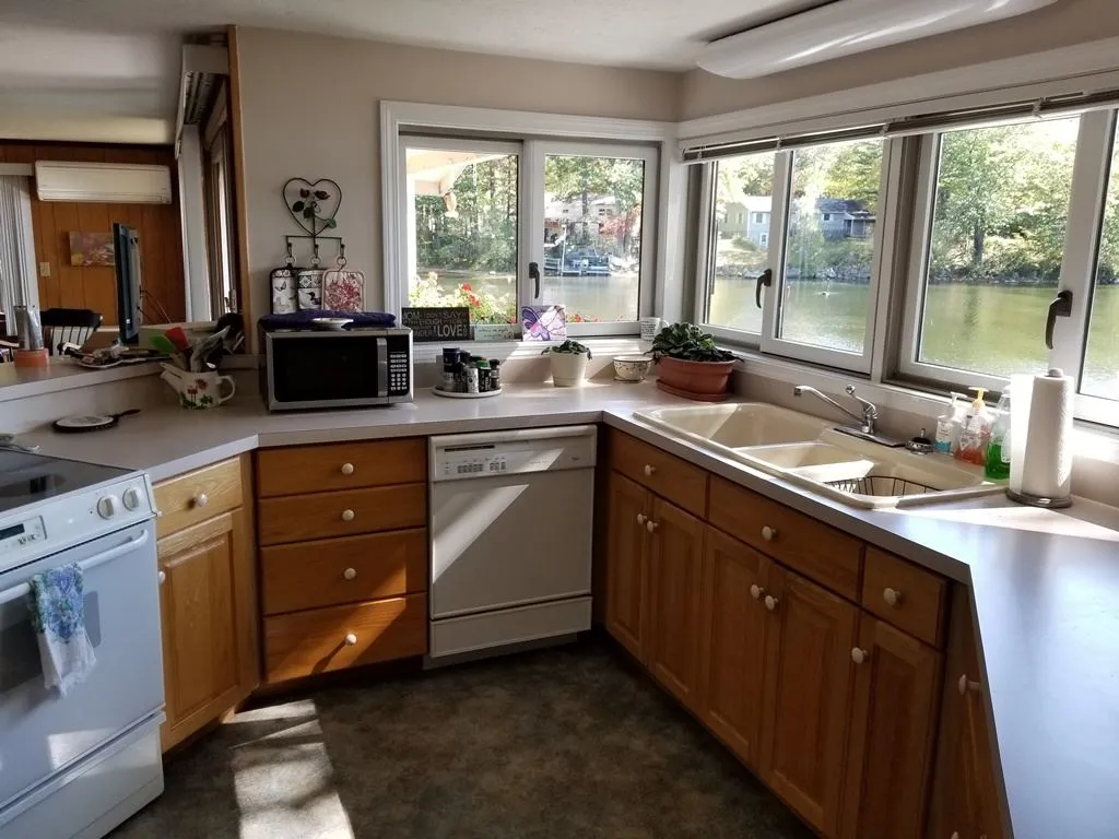 60 Water Street Meredith NH 03253