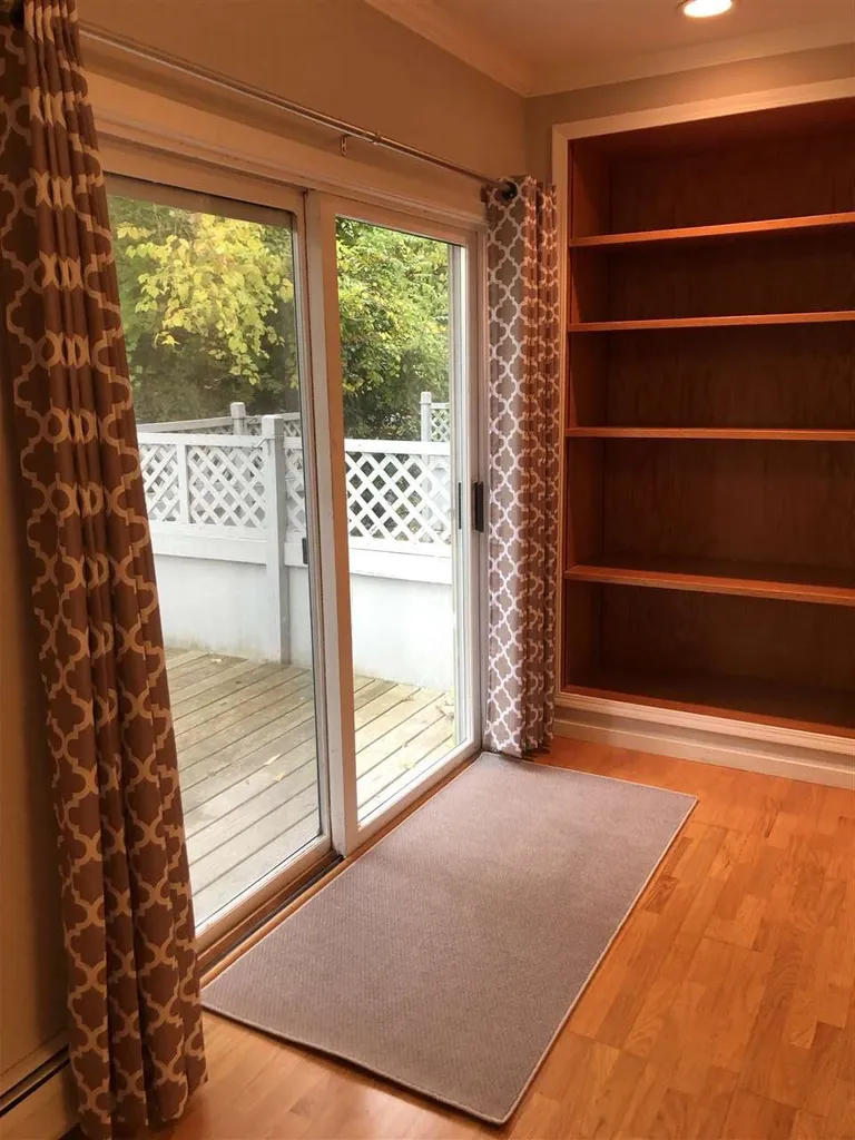 33 Harbor View Road South Burlington VT 05403
