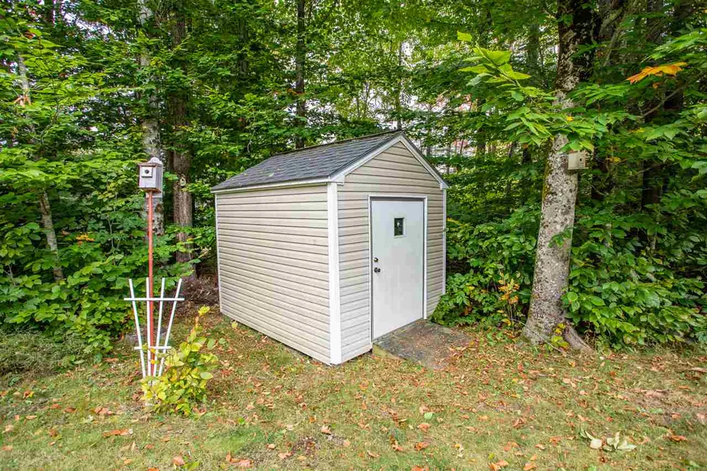 101 Big Bear Road Rochester NH 03868