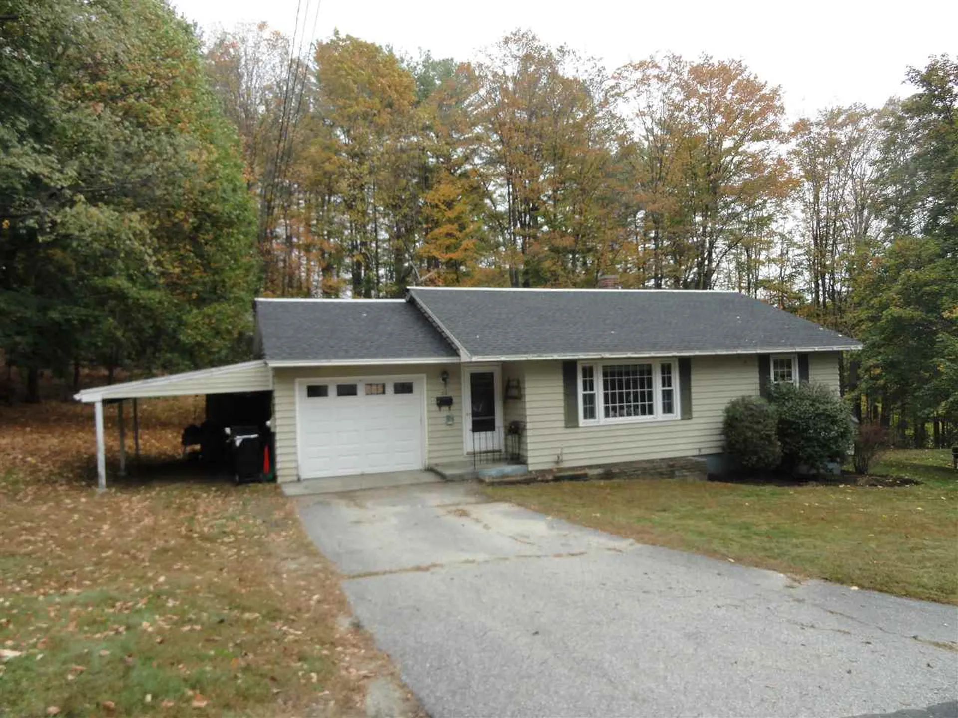 30 Pinnacle Road Newport NH 03773