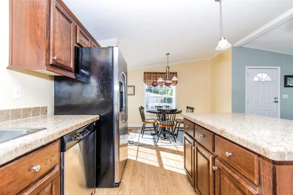 4 Lilac Way North Hampton NH 03862