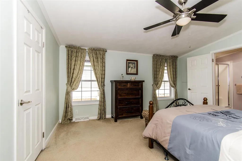 4 Lilac Way North Hampton NH 03862