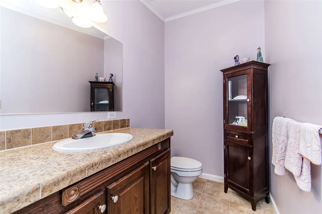 4 Lilac Way North Hampton NH 03862