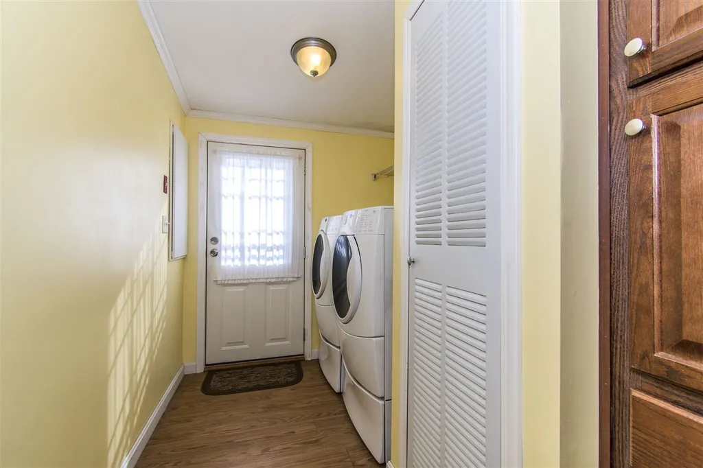 4 Lilac Way North Hampton NH 03862