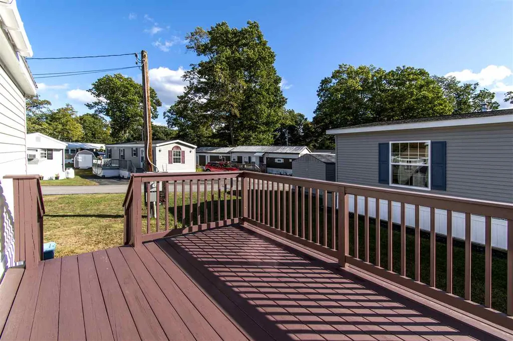 4 Lilac Way North Hampton NH 03862