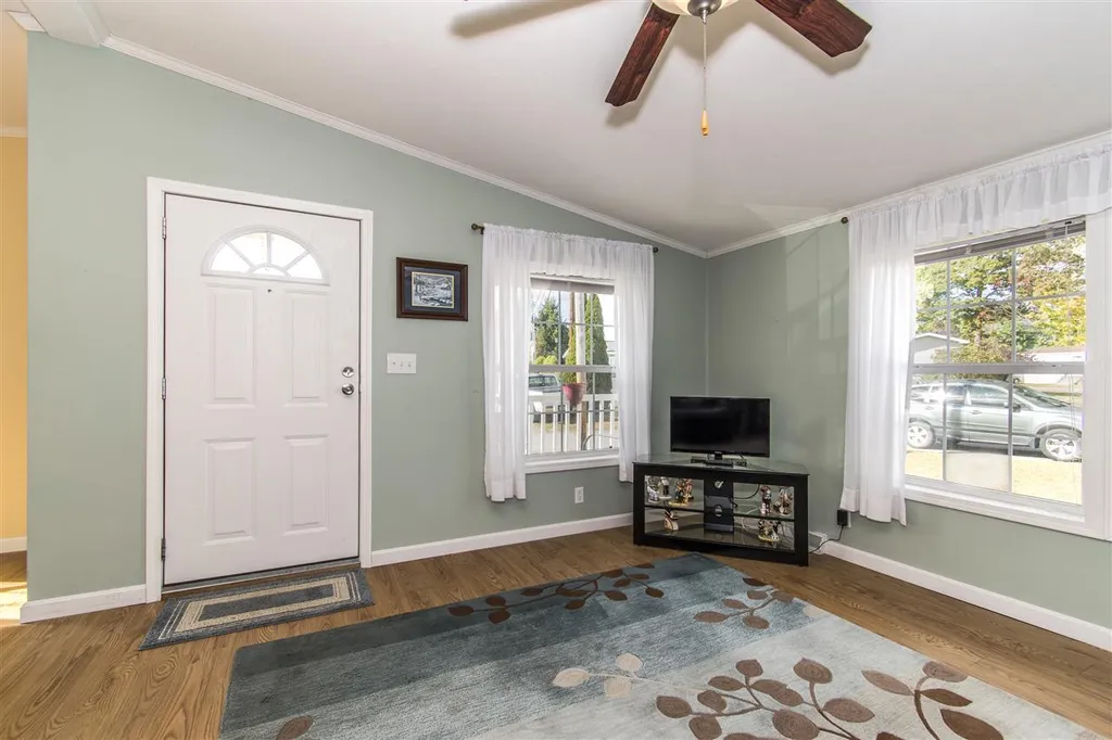 4 Lilac Way North Hampton NH 03862