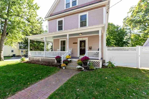 14 Brookline Street Nashua NH 03064