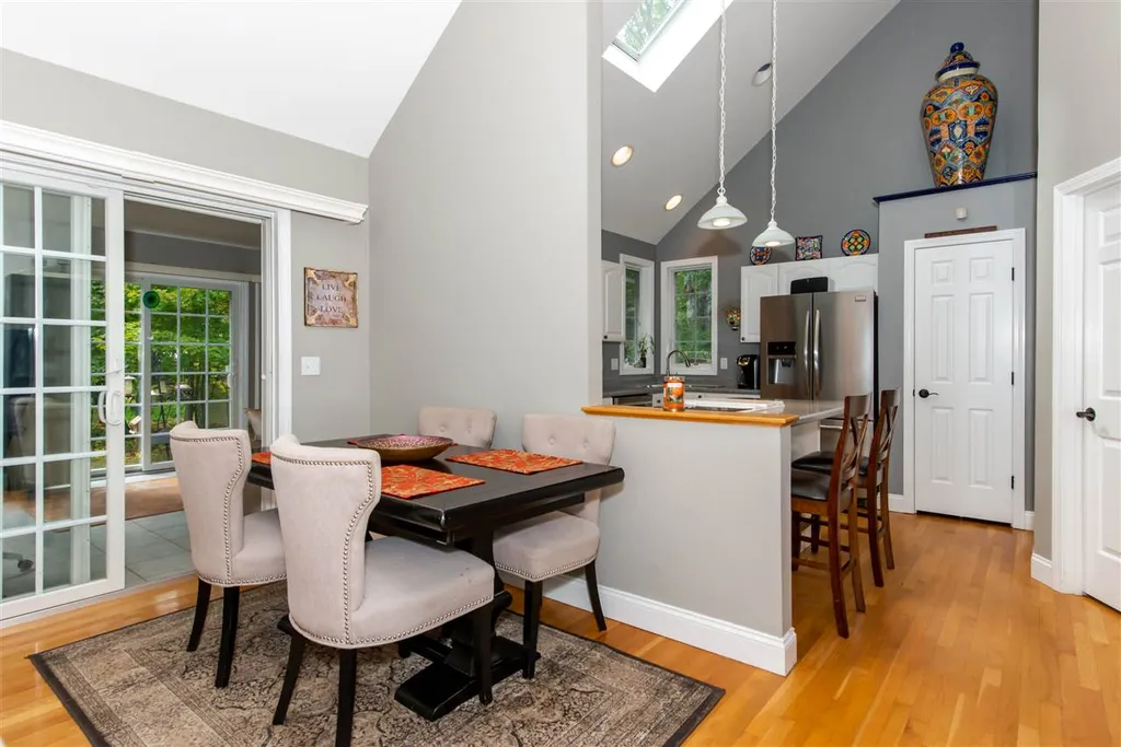 25 Stackpole Road Somersworth NH 03878