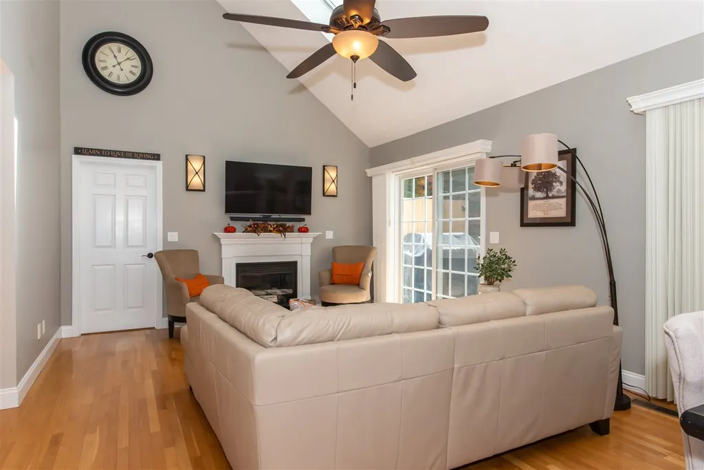 25 Stackpole Road Somersworth NH 03878