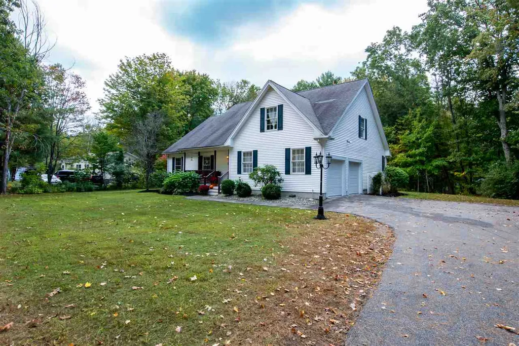 25 Stackpole Road Somersworth NH 03878
