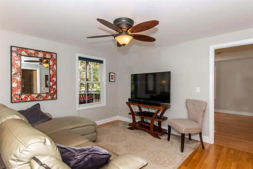 25 Stackpole Road Somersworth NH 03878