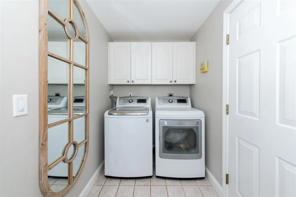 25 Stackpole Road Somersworth NH 03878