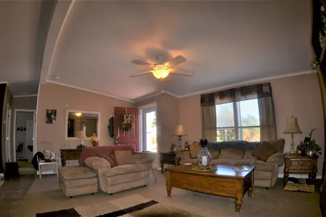 2 Elizabeth Drive Boscawen NH 03303