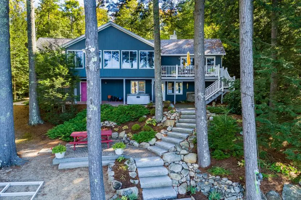 11 Indian Trail Meredith NH 03253