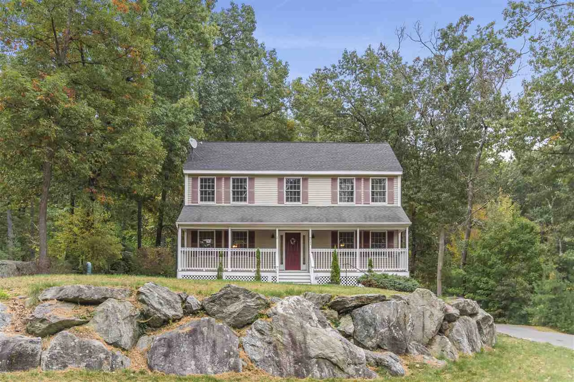 211 Hermit Road Manchester NH 03109