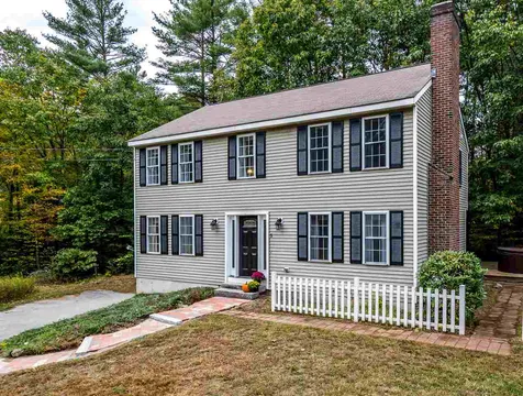 5 Joseph Prince Lane Amherst NH 03031