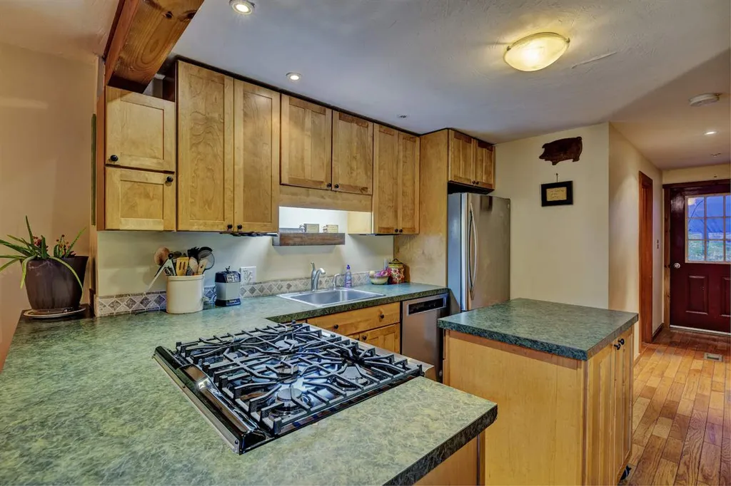 122 Cheney Road Newbury NH 03255