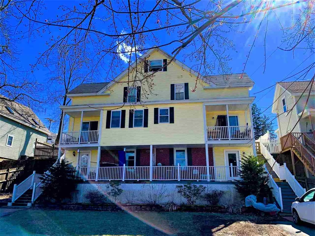 14 Artillery Lane Nashua NH 03064
