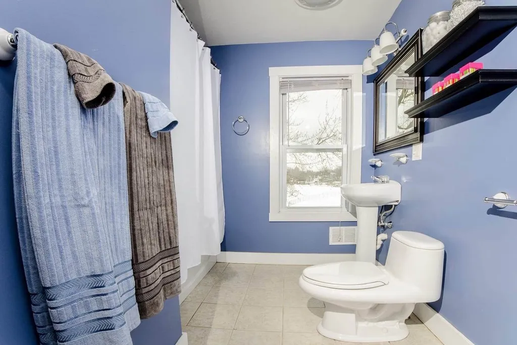 14 Artillery Lane Nashua NH 03064