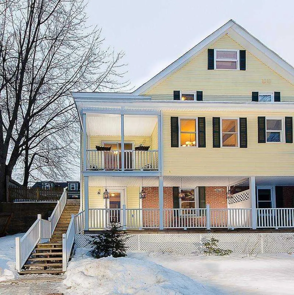 14 Artillery Lane Nashua NH 03064