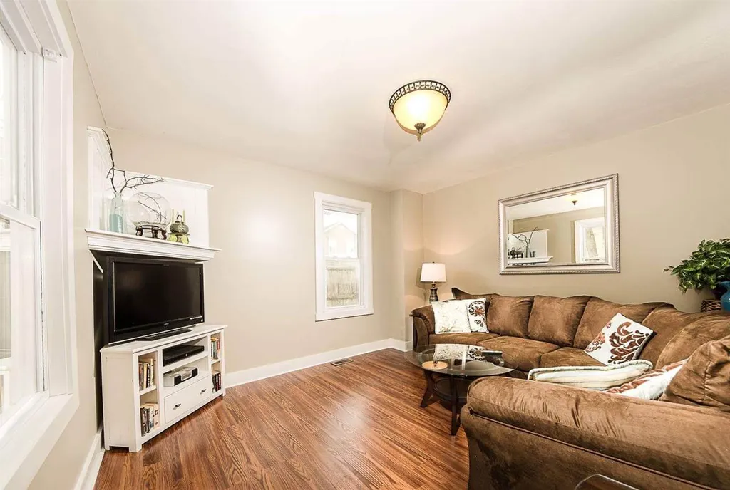 14 Artillery Lane Nashua NH 03064