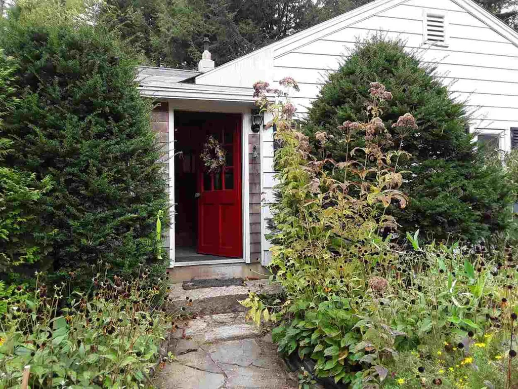 350 Butterfield Mill Road New Boston NH 03070