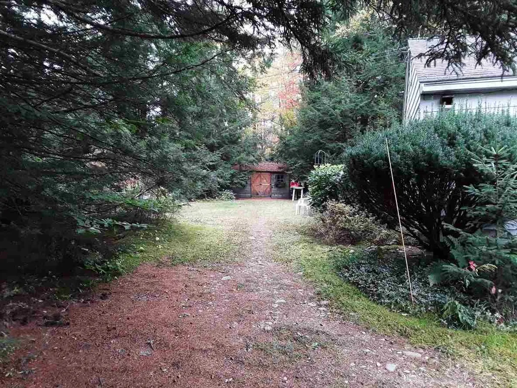 350 Butterfield Mill Road New Boston NH 03070