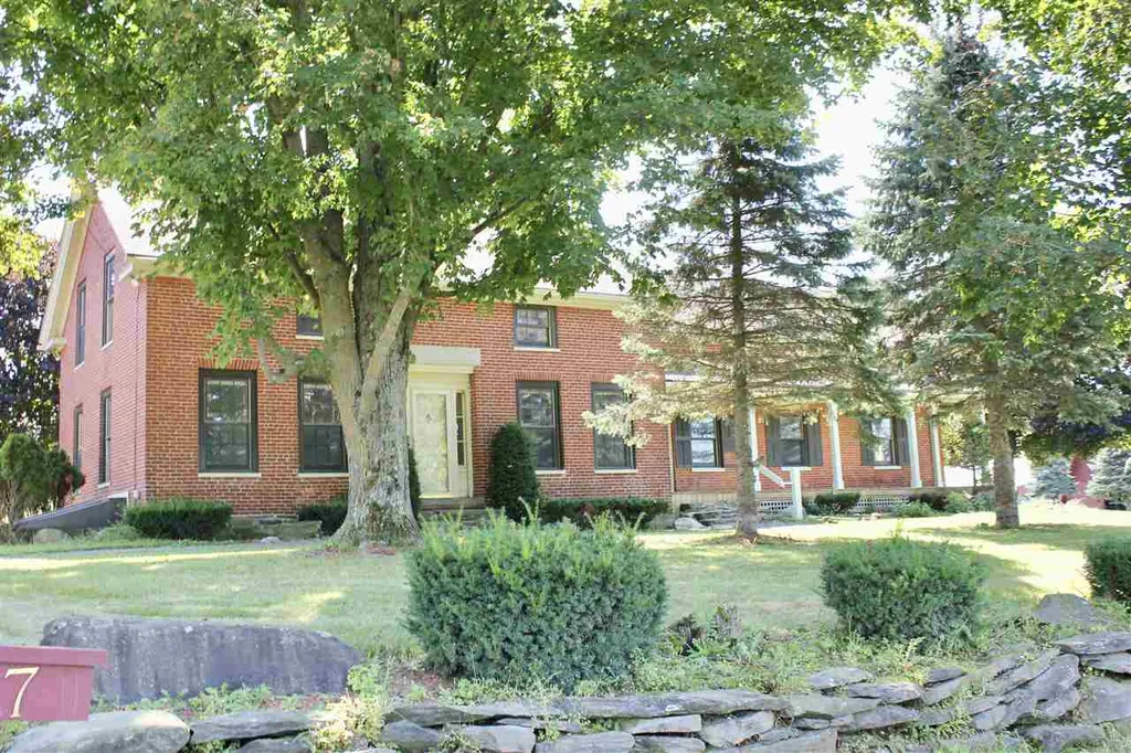 187 Cambridge Road Westford VT 05494
