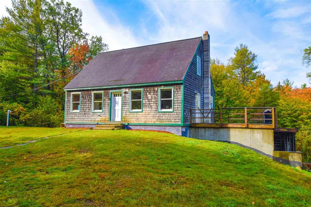 31 Hackett Road Belmont NH 03220