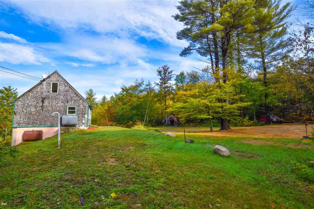 31 Hackett Road Belmont NH 03220