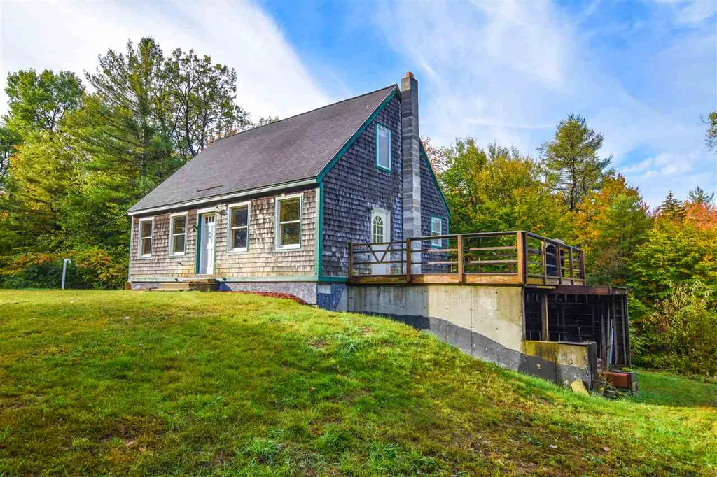 31 Hackett Road Belmont NH 03220