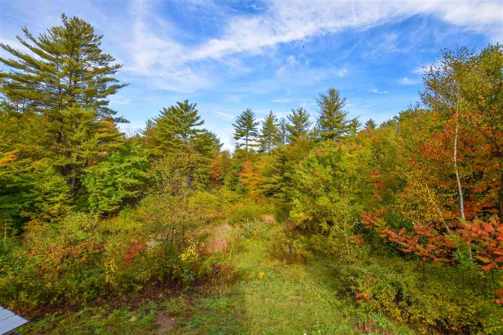 31 Hackett Road Belmont NH 03220