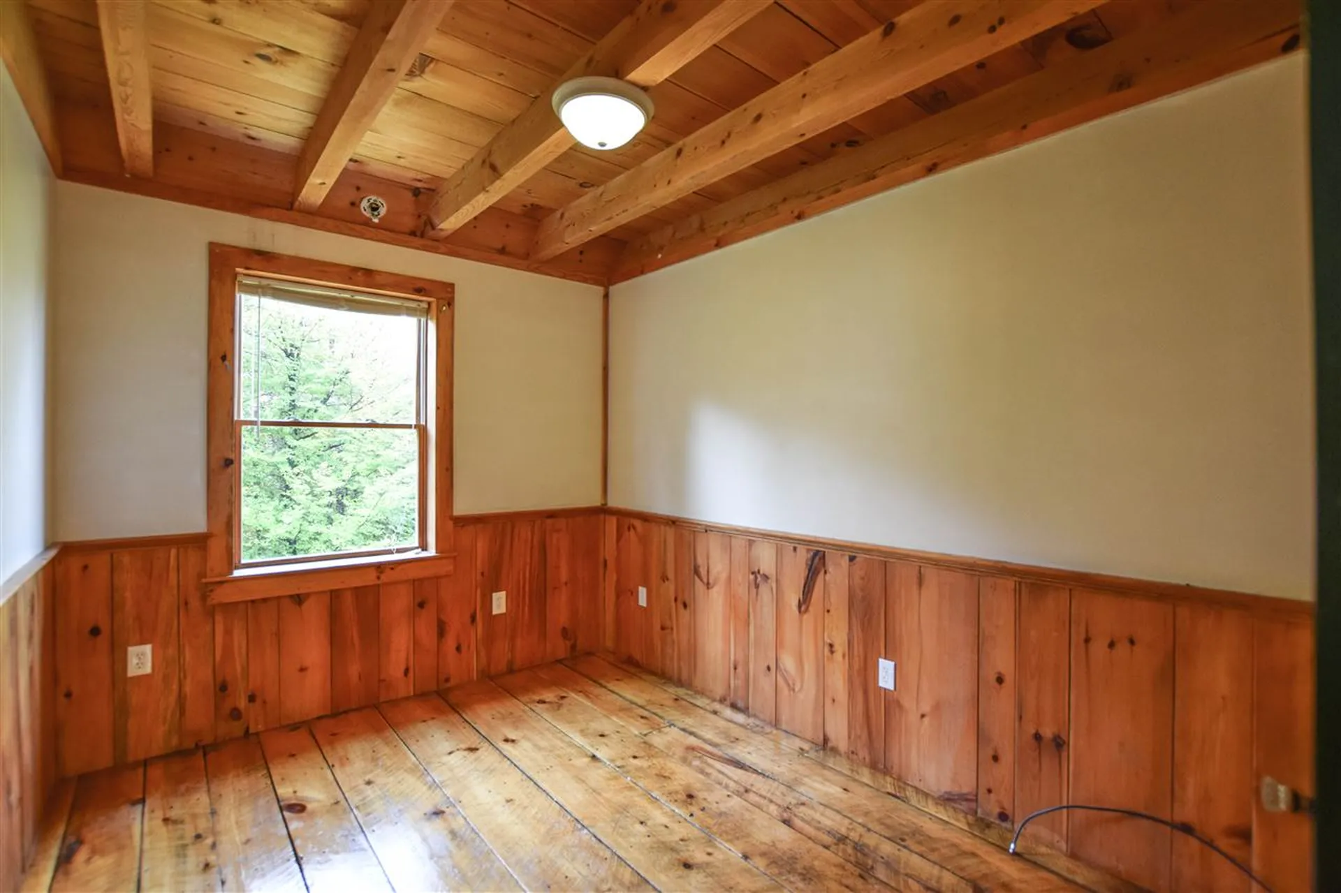 31 Hackett Road Belmont NH 03220