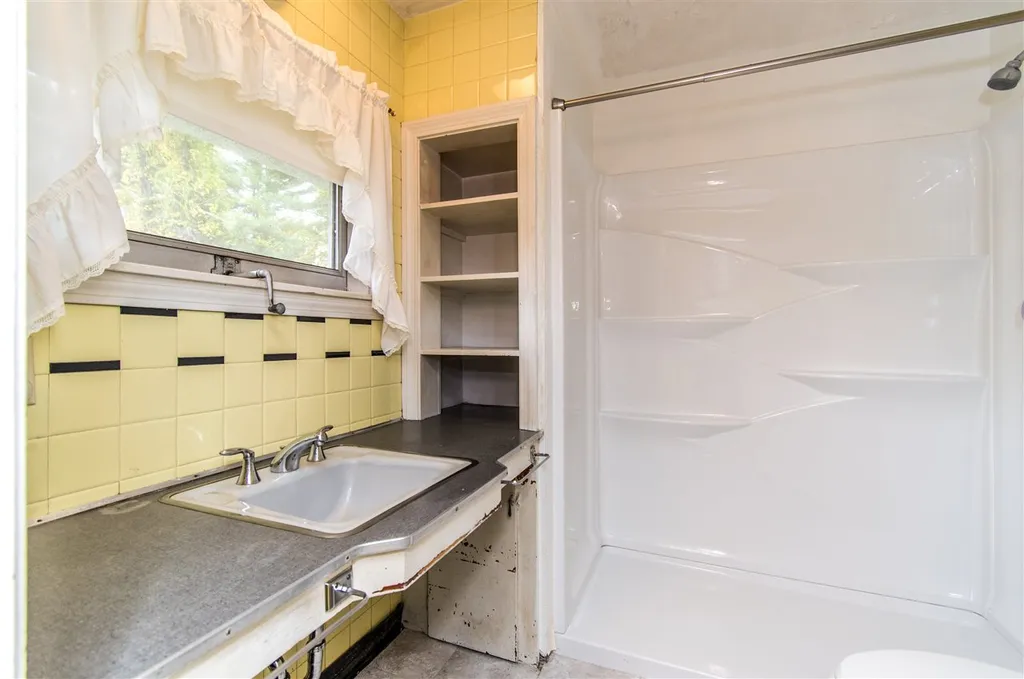 176 Winnicut Road Greenland NH 03840