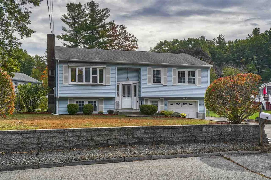 22 Shawnee Drive Nashua NH 03062