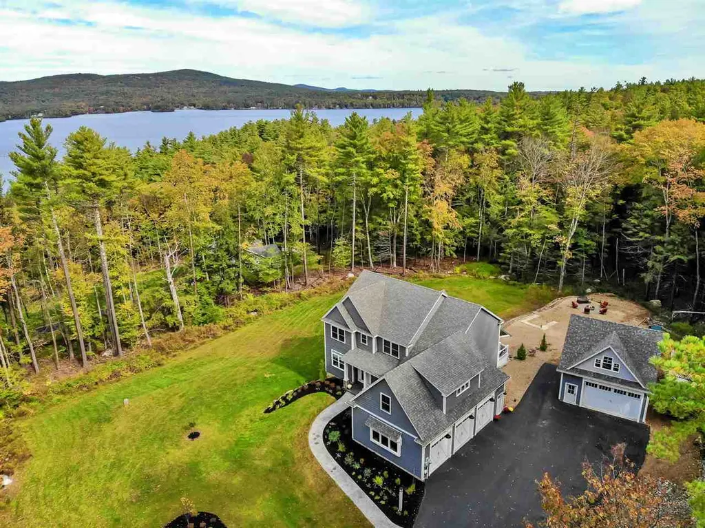 30 Trillium Lane Northwood NH 03261