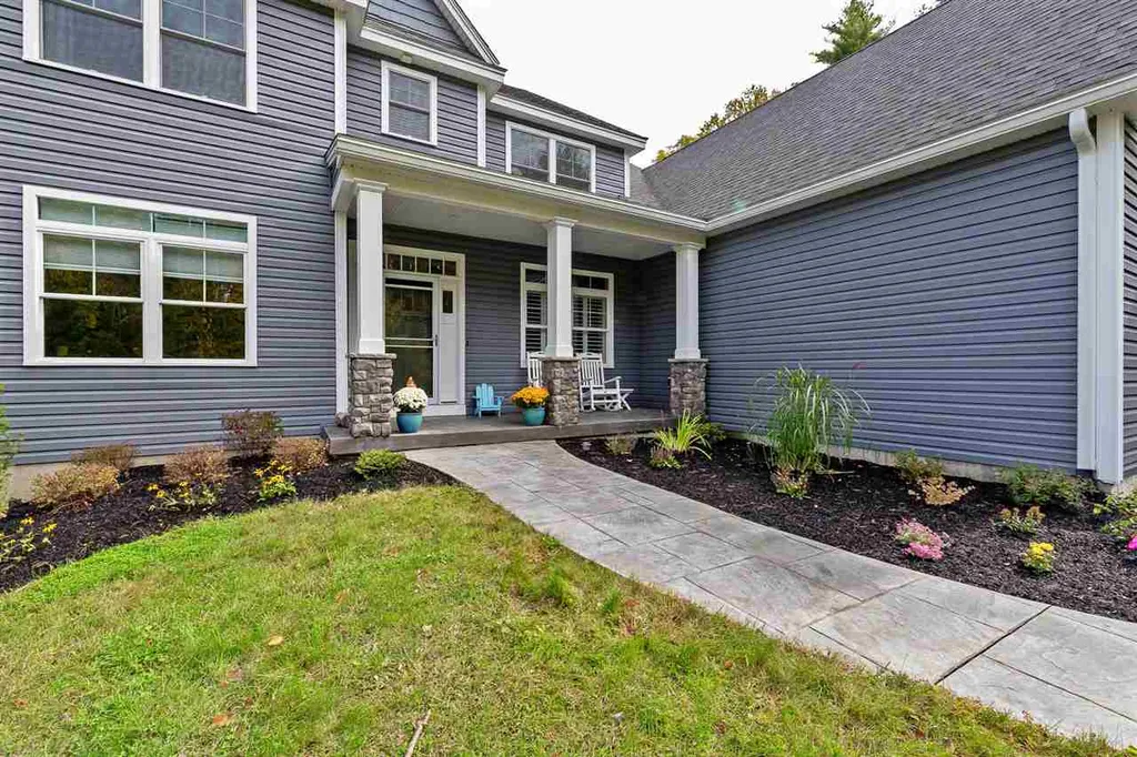 30 Trillium Lane Northwood NH 03261