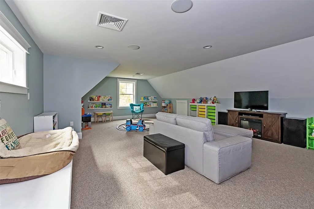 30 Trillium Lane Northwood NH 03261