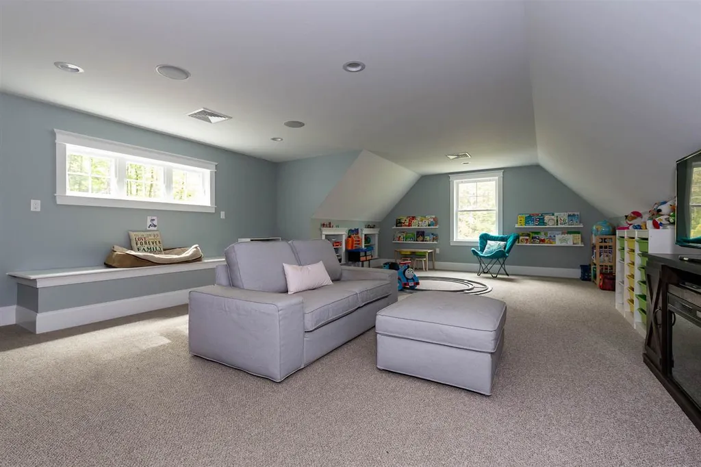 30 Trillium Lane Northwood NH 03261