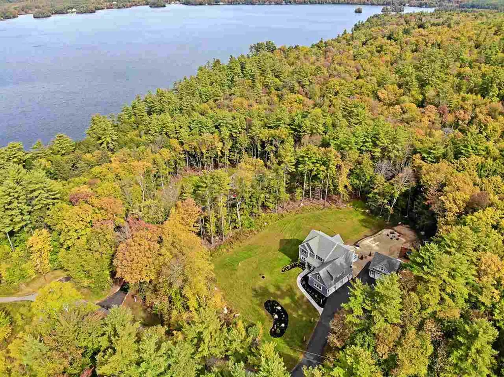 30 Trillium Lane Northwood NH 03261