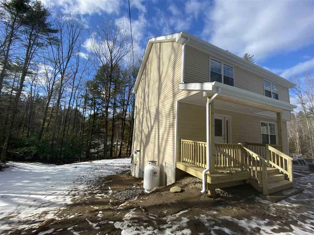 16 Long Pond Road Danville NH 03819