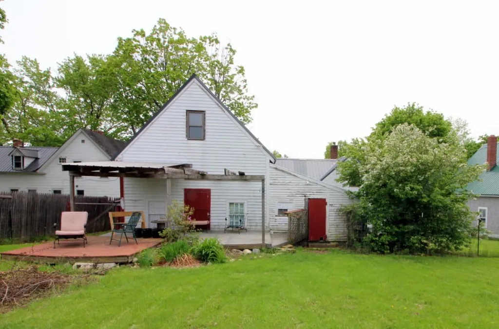 18 S Hiram Road Hiram ME 04041