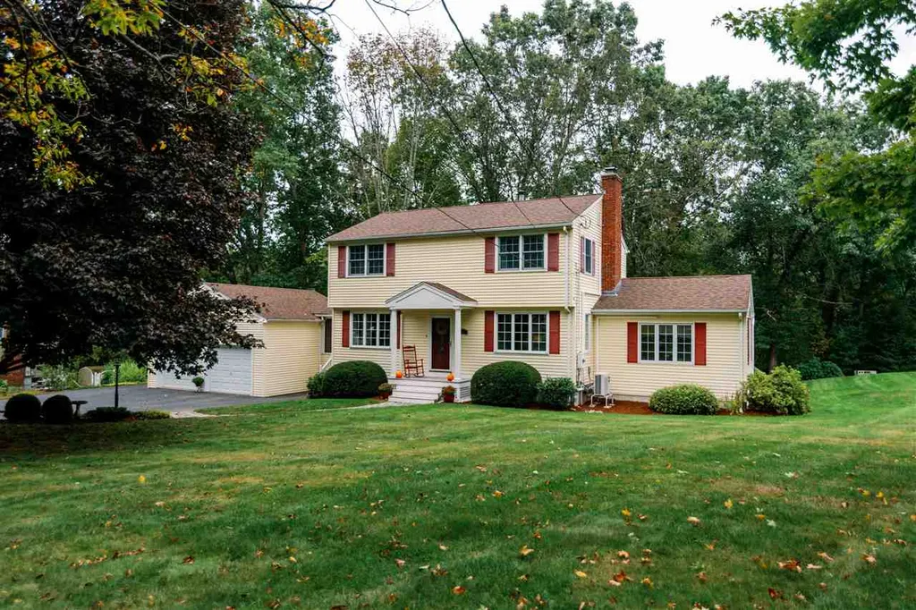 78 Old County Road Plaistow NH 03865