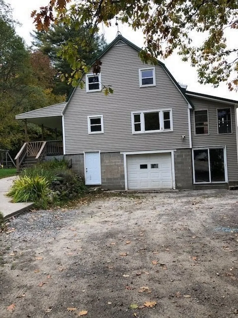 17 Welton Falls Road Alexandria NH 03222