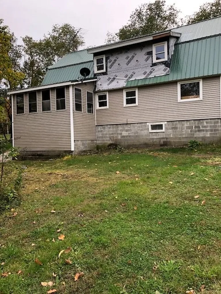 17 Welton Falls Road Alexandria NH 03222