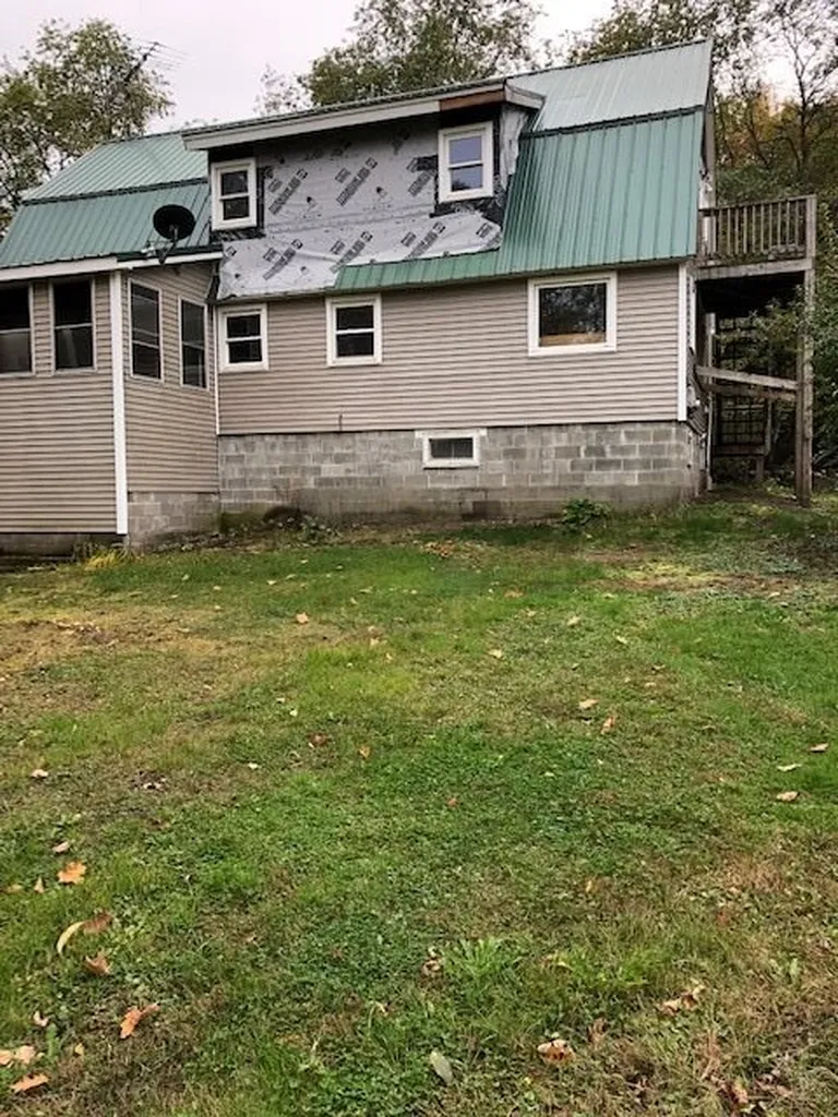 17 Welton Falls Road Alexandria NH 03222