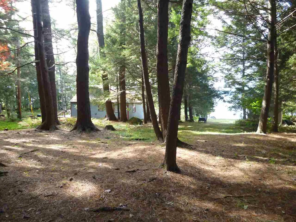 19 Eaglemere South Road Tuftonboro NH 03853