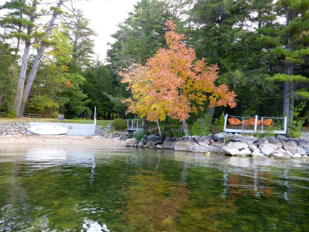 19 Eaglemere South Road Tuftonboro NH 03853
